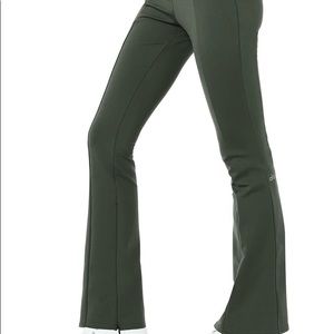 ALO Yoga Flare Legging